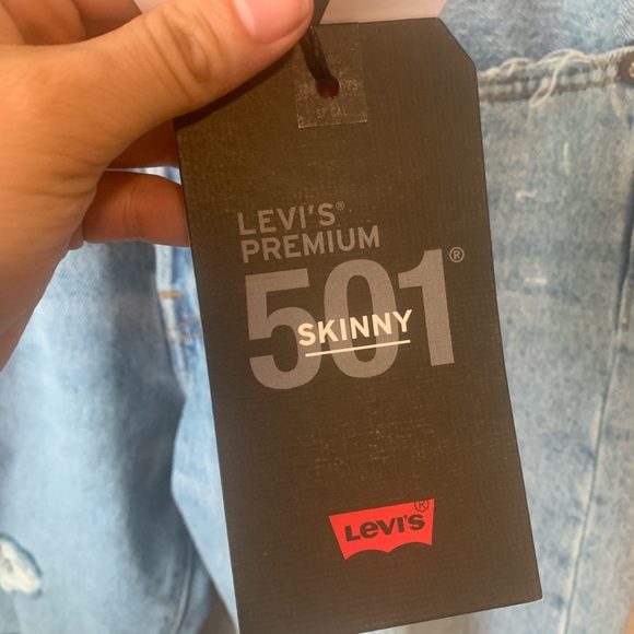 Levi’s 501 Skinny - Picture 3 of 4